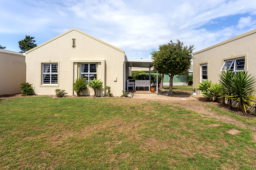 To Let 3 Bedroom Property for Rent in Sunningdale Western Cape